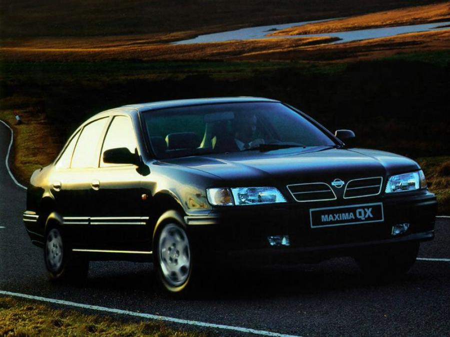  Nissan Maxima QX (A32) 1994 года  (фото 3 из 9)